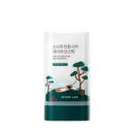 ROUND LAB Pine Calming Cica Airy Sun Stick SPF50+ PA++++, 19 g.